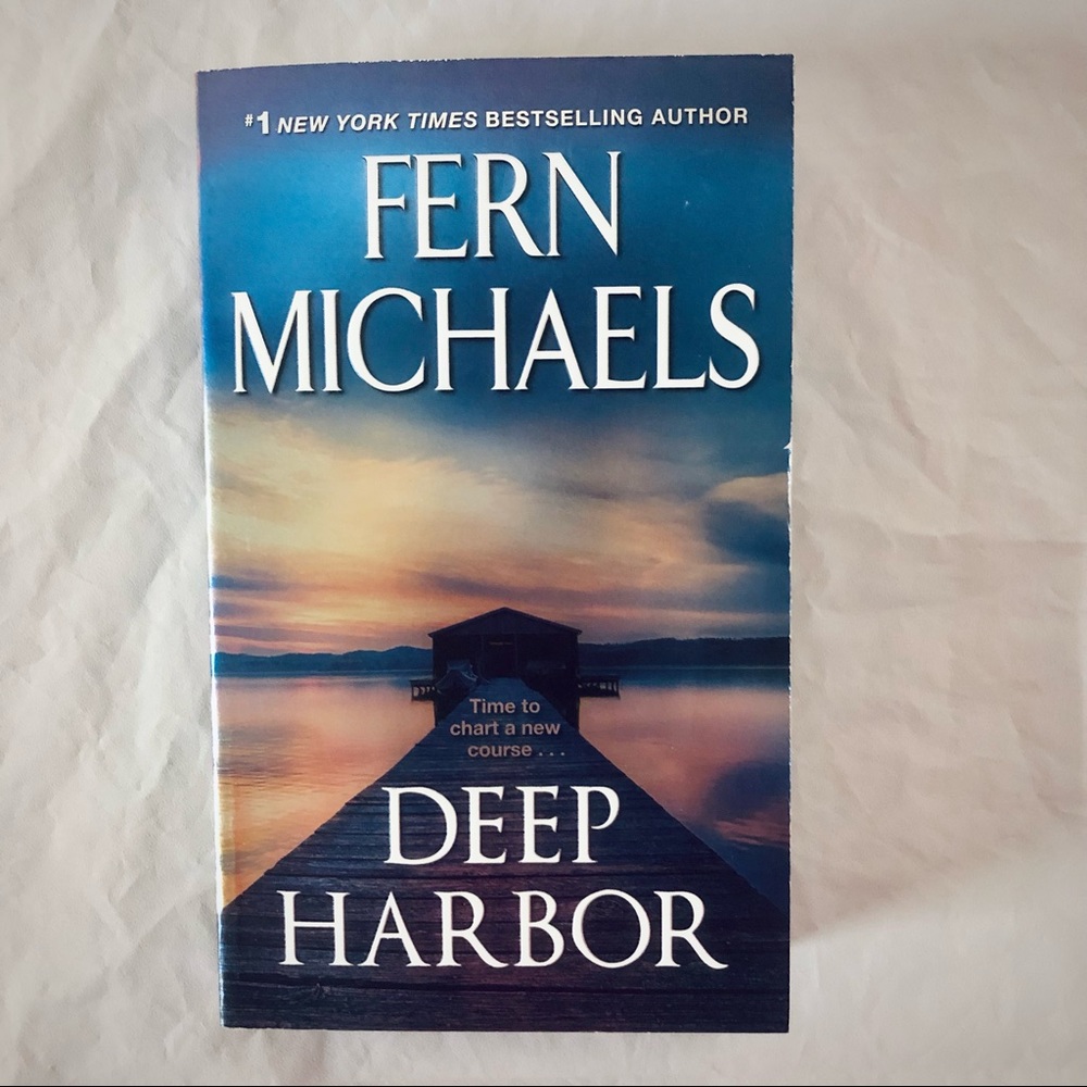 💝 Deep Harbor by Fern Michaels, A Romance Mass Produced Paperback Book